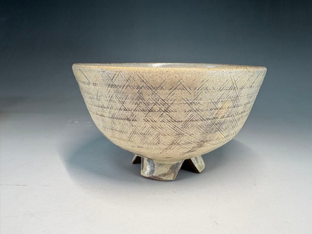 【中古品】茶道具　陶泉 千漢鳳造 聞慶窯 櫛目割高台茶碗 猫掻茶碗