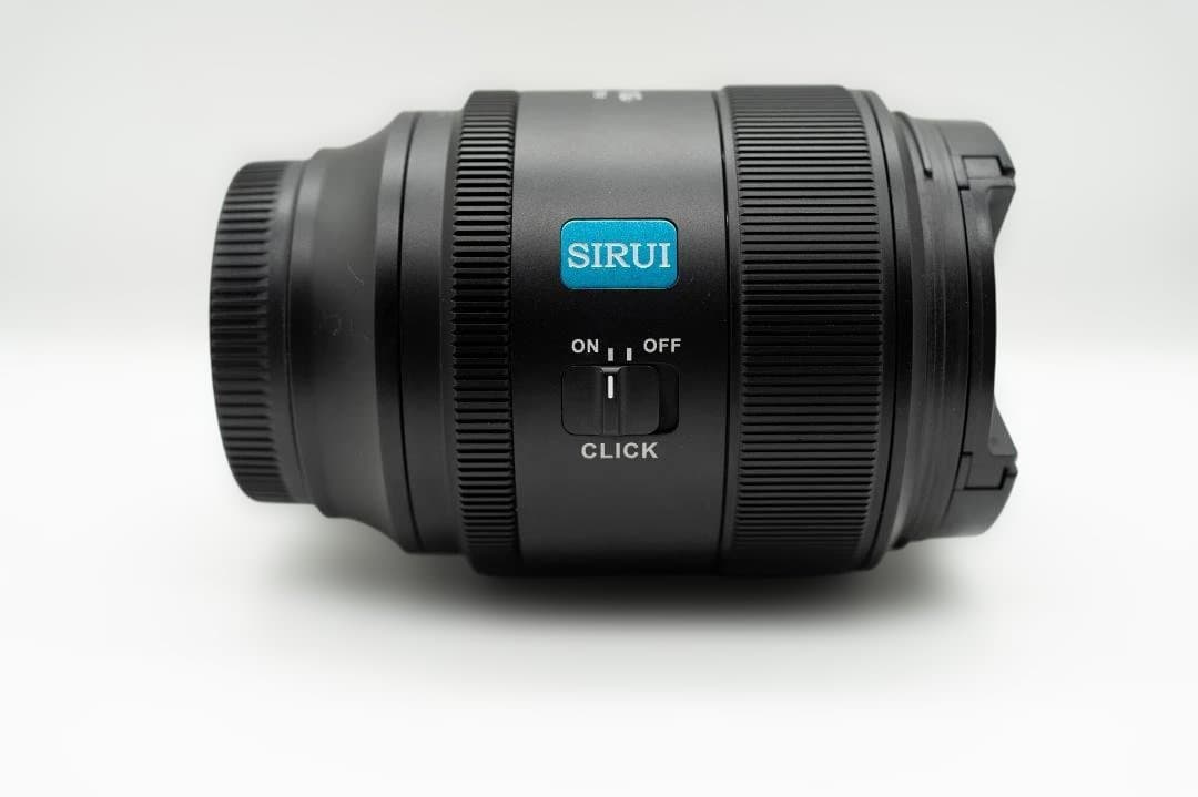 SIRUI Aurora 85mm F1.4 (Eマウント)　フィルター2個付