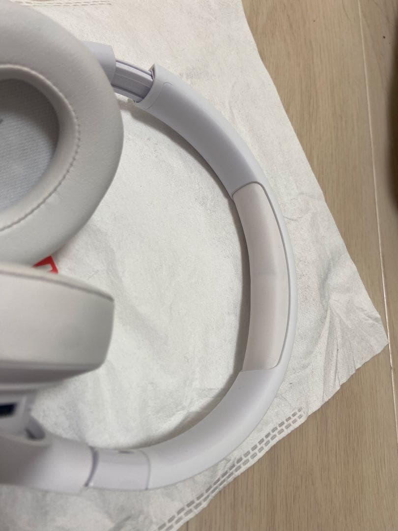 JBL ワイヤレスヘッドホン　白色　ホワイト