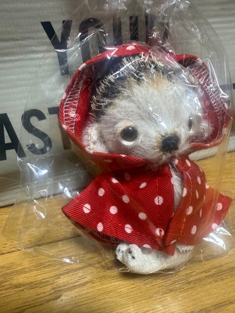 テディベア作家　ハリネズミちゃん