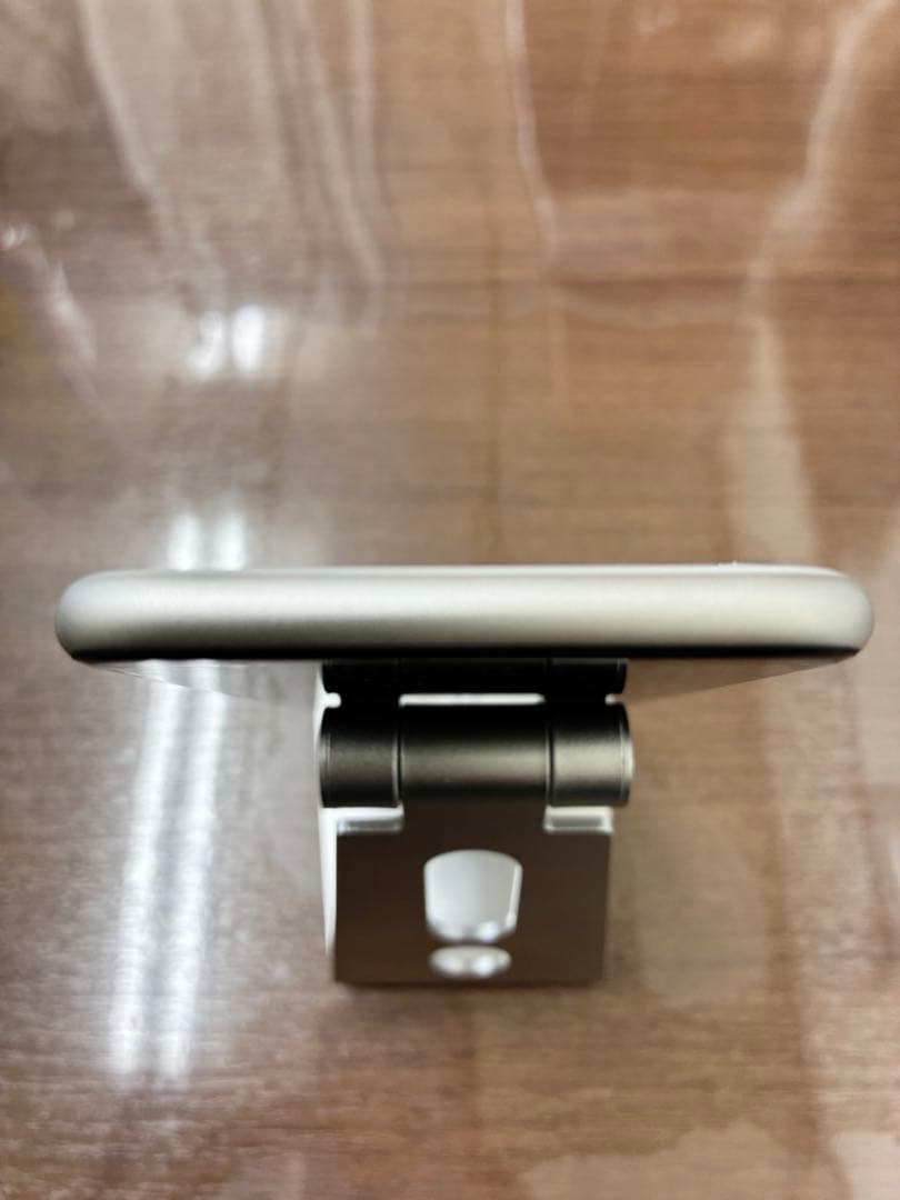 【美品】iPhone SE3 128GB ホワイト バッテリー100%