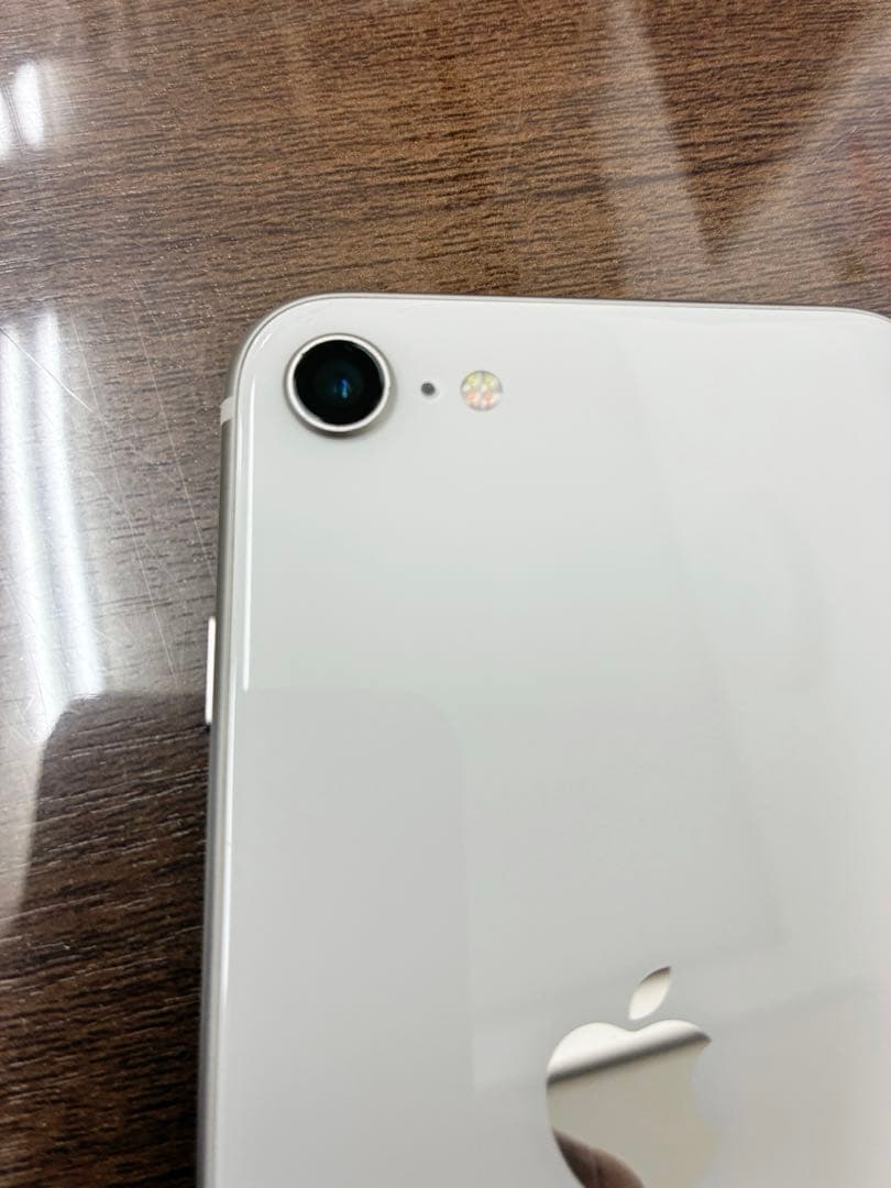 【美品】iPhone SE3 128GB ホワイト バッテリー100%