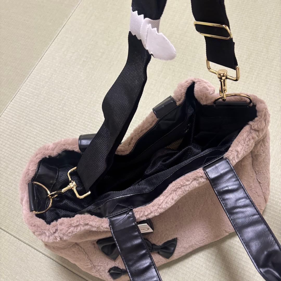 【新品未使用】GODPIVA ペット ファーリボン キャリーバッグ ベージュ