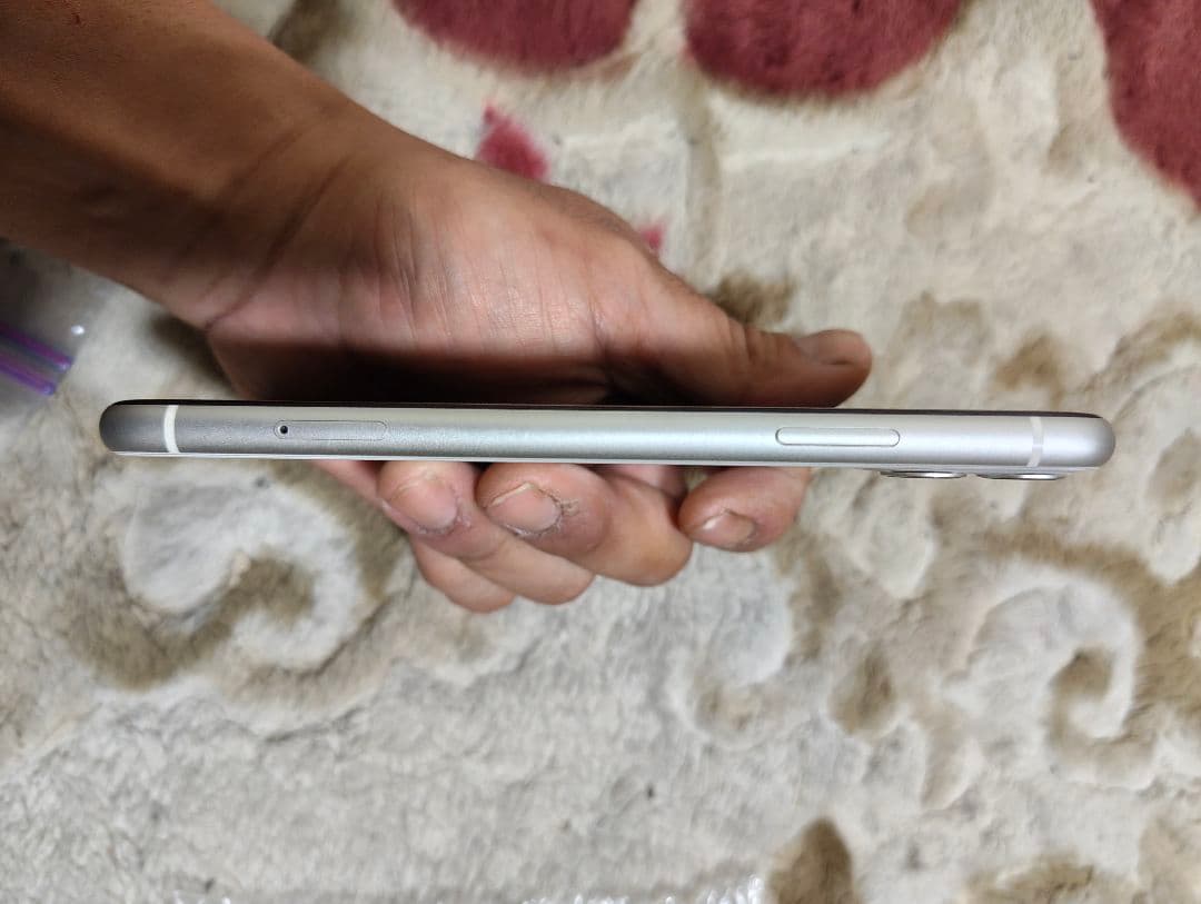 美品 iPhone11 中古 スマホ Apple SIMロック 解除済