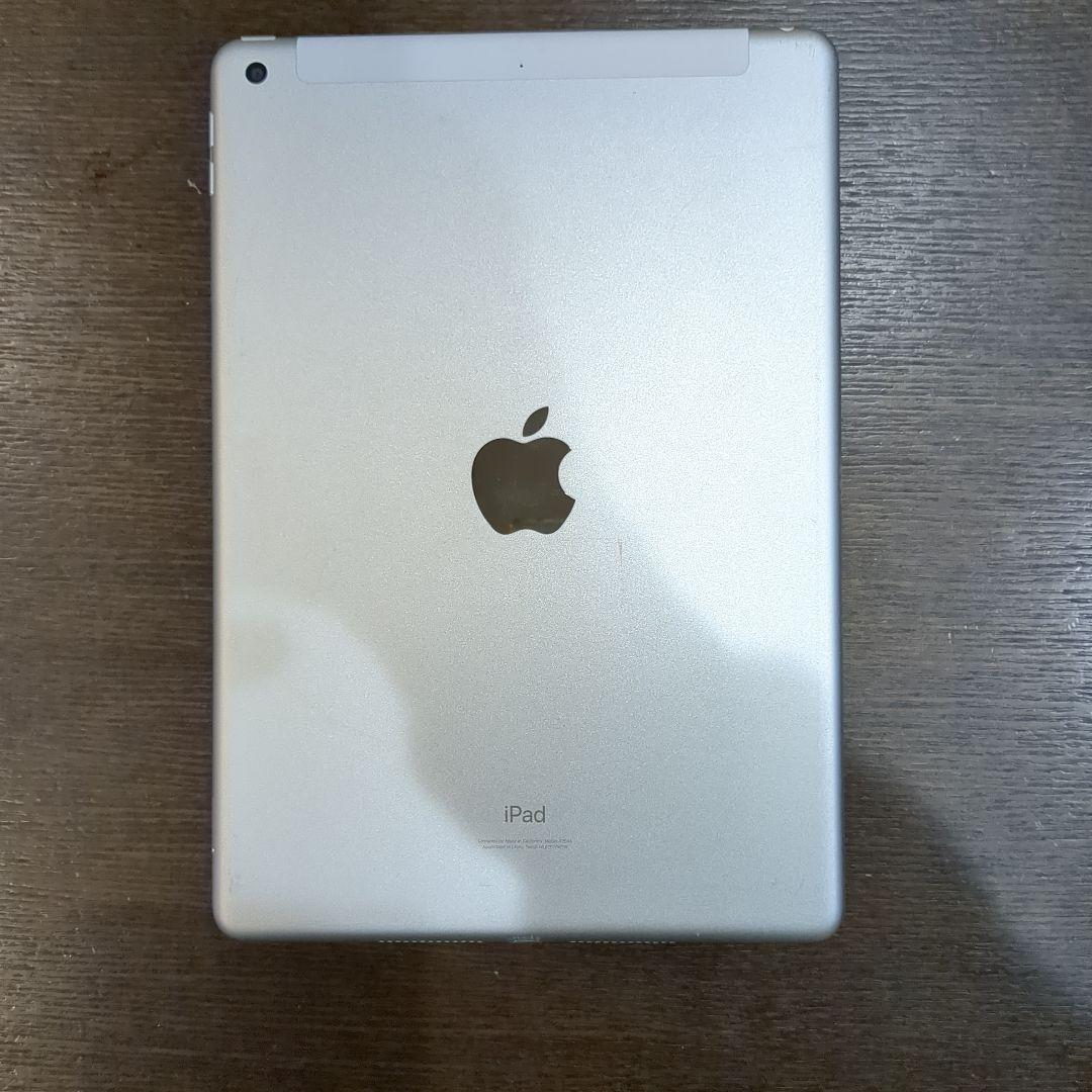 Apple iPad 第9世代　wifi+cellular シルバー 本体