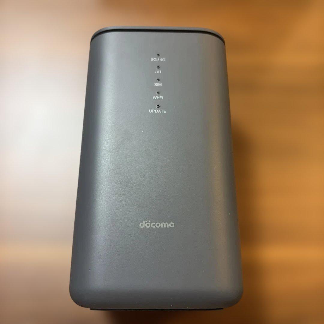 ドコモ　docomo 5G HR02