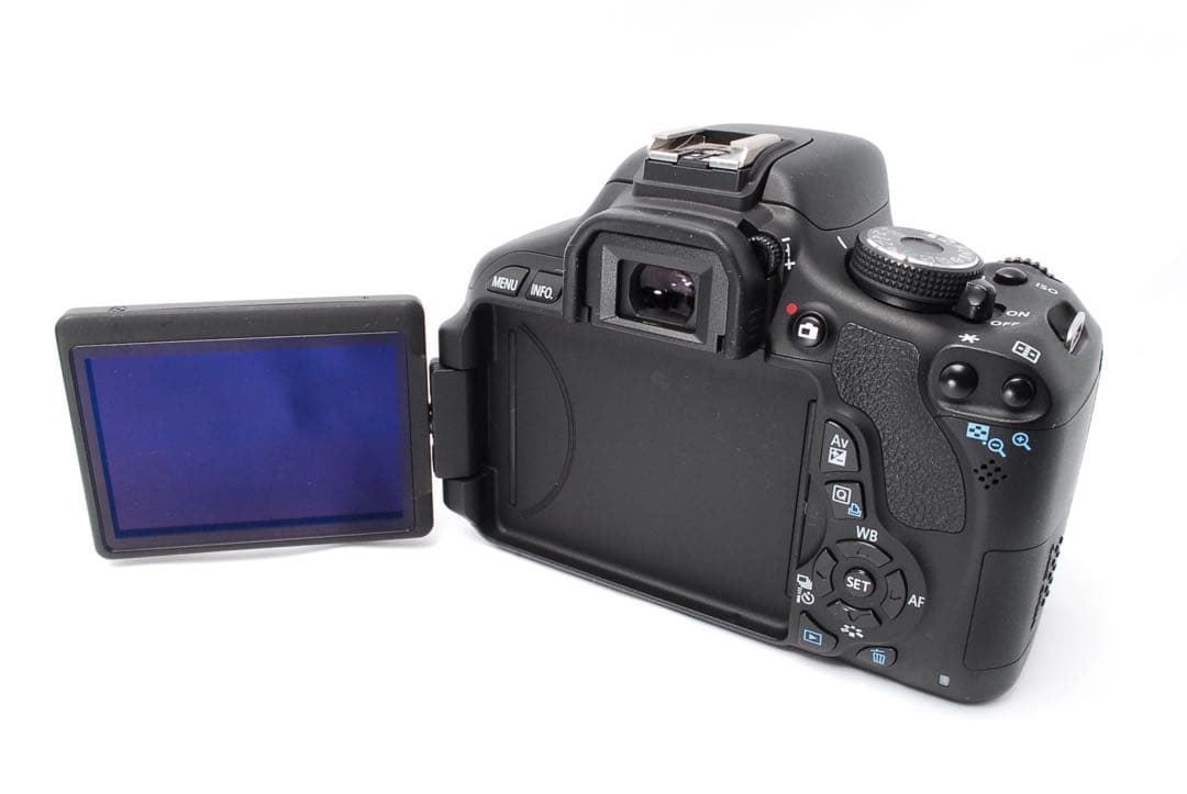Canon kiss X5✨傷の少ない美品✨一眼レフ　付属品付きすぐ使える♪