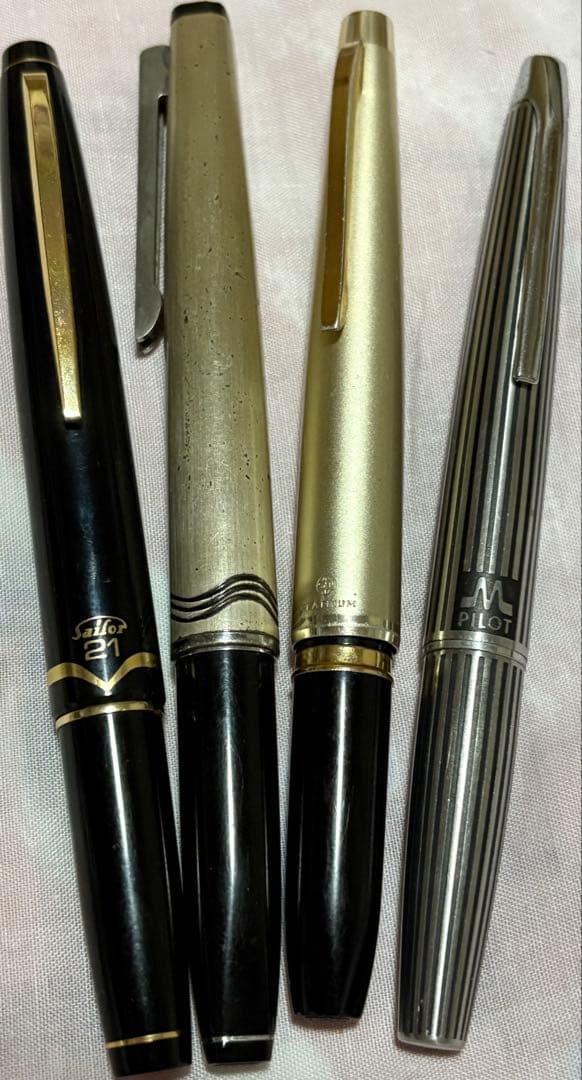 22k 21k 14kジャンク品　万年筆 pilot μ 黒ストライプ