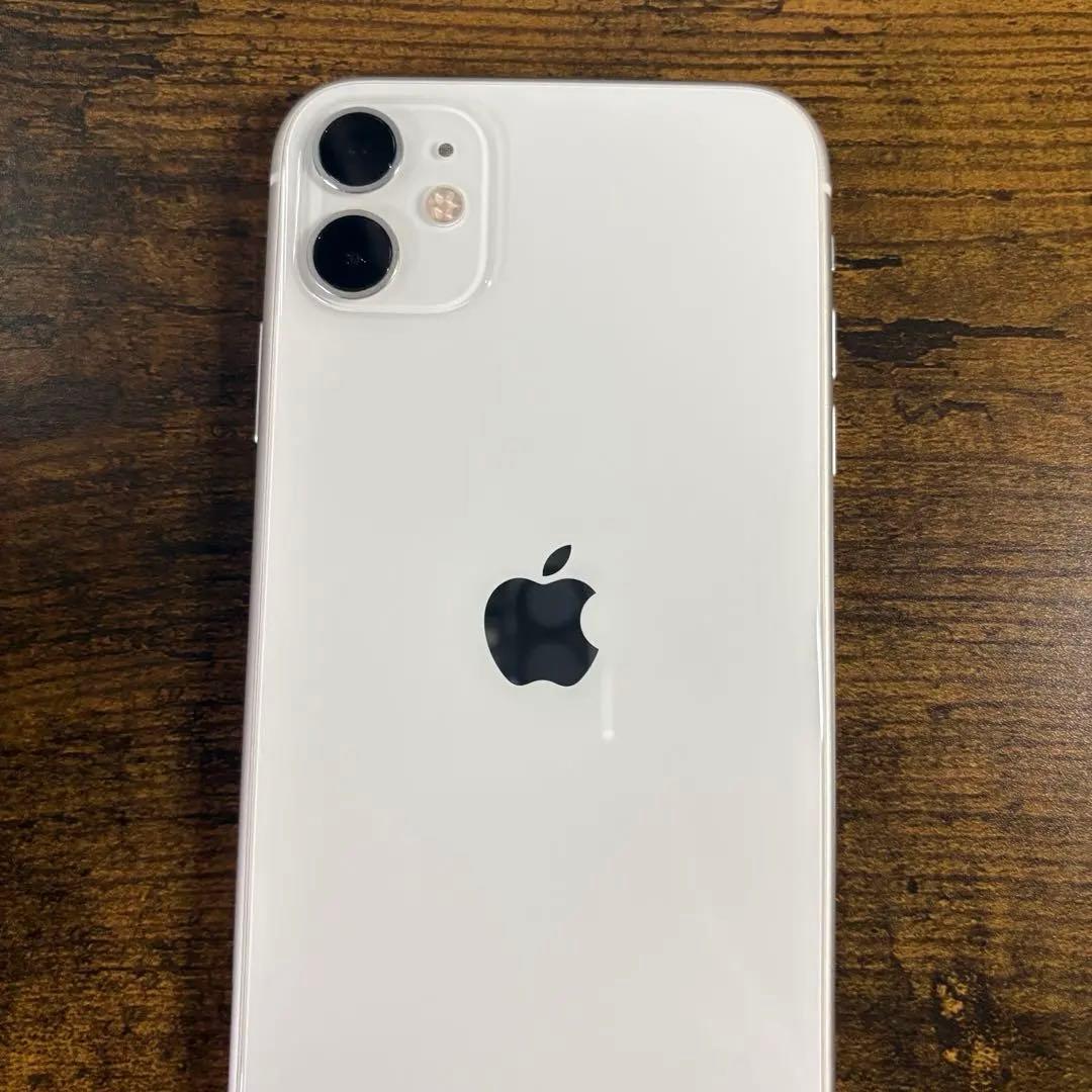 【本日限定】極美品 iPhone11ホワイト 128GB SIMフリー おまけ付