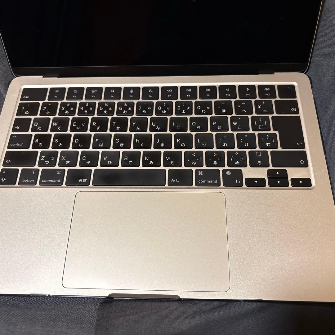【値下げ】Apple MacBook M2 8G 256ギガ　スターライト