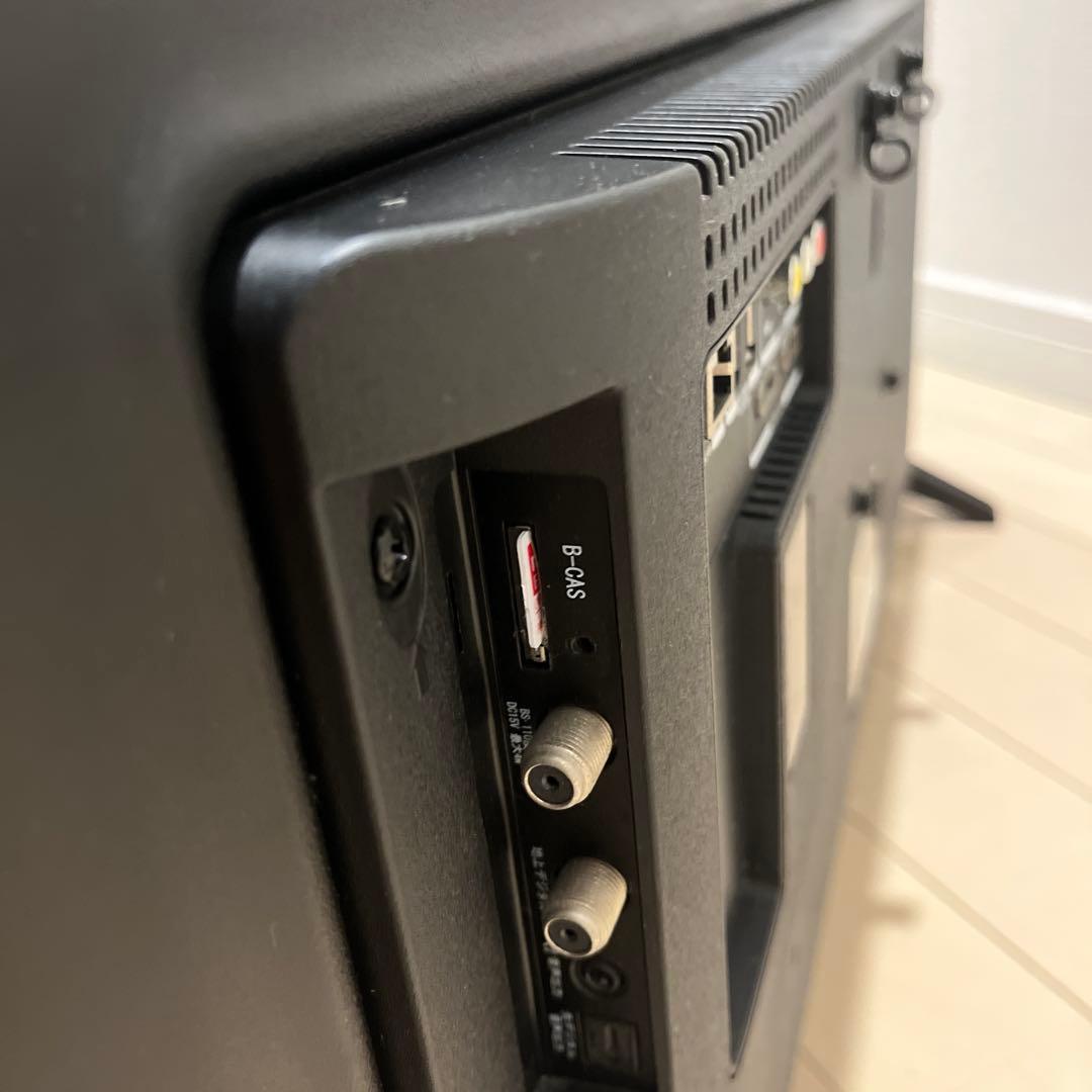 32インチ テレビ リモコン付き