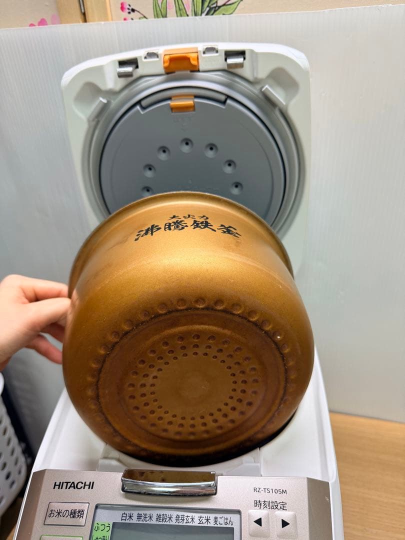 HITACHI 炊飯器 RZ-TS105M 5.5合 2022年製 内釜付き
