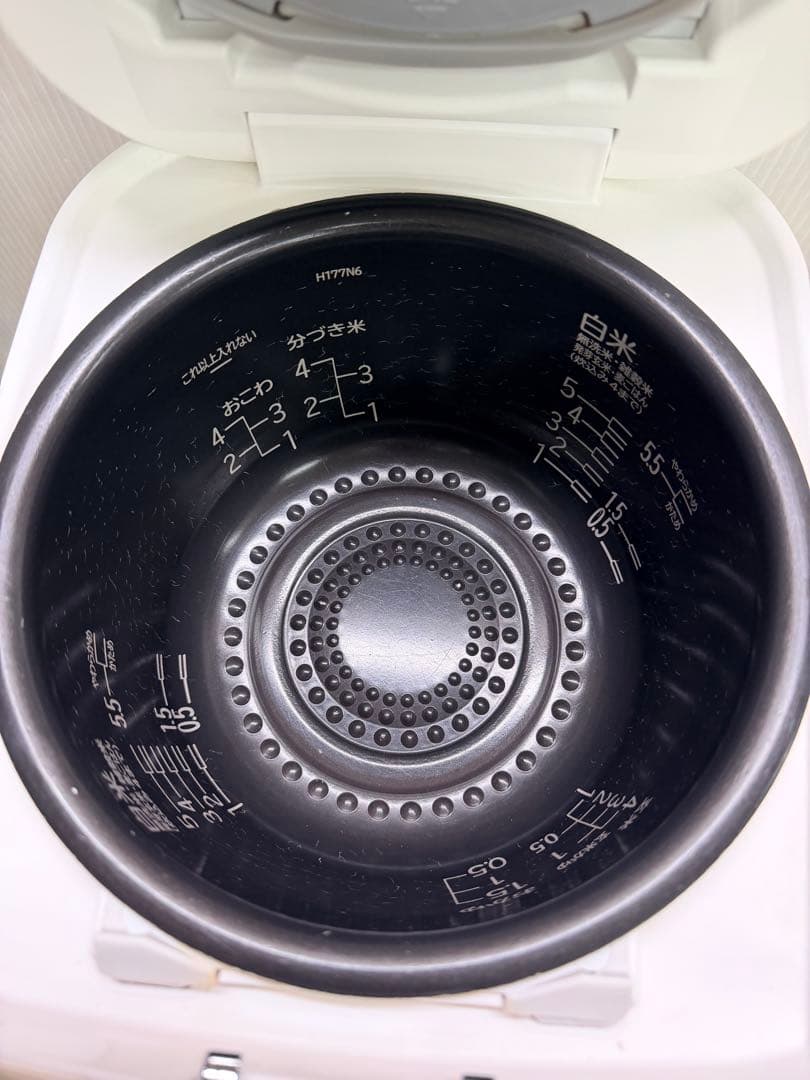 HITACHI 炊飯器 RZ-TS105M 5.5合 2022年製 内釜付き
