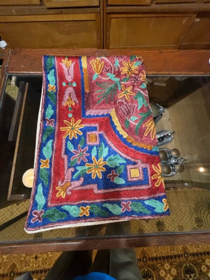 タイムセール　インド　カシミール地方　アリ刺繍