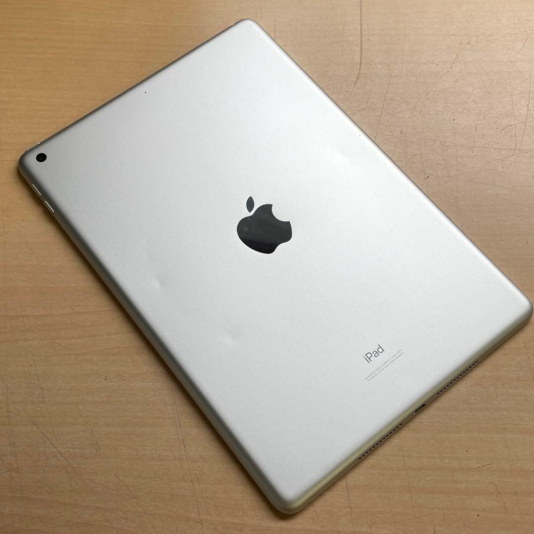 iPad 第8世代　A2270　Wi-Fi　シルバー　32GB 美品　ジャンク品