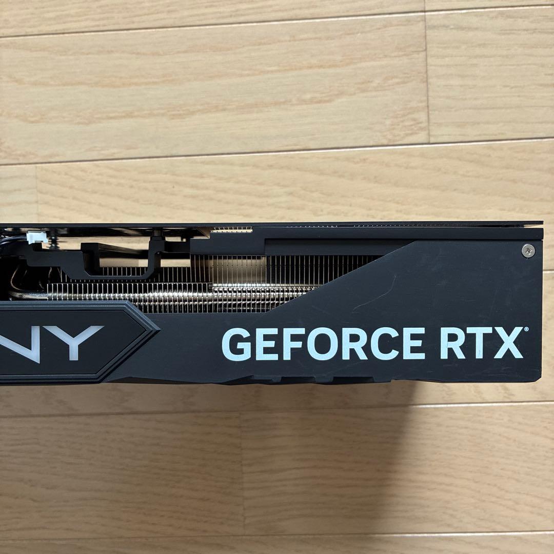 PNY RTX 4090 ヒートシンク　3連　ファン　LED バックプレート
