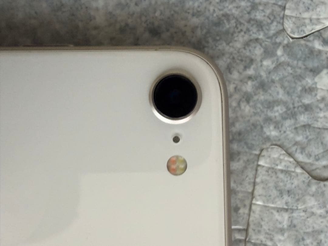 Apple iPhone SE3 (第3世代) スターライト　128GB