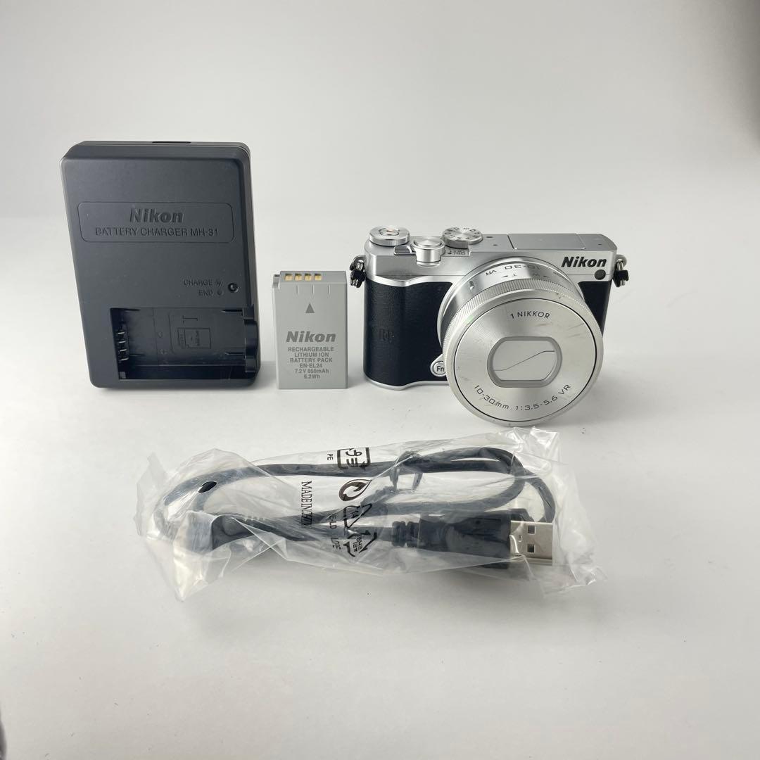 【ショット数1630・返品保証】Nikon1 J5 10-30mmレンズキット