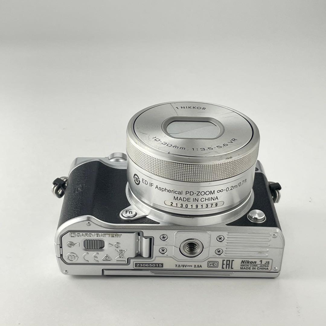 【ショット数1630・返品保証】Nikon1 J5 10-30mmレンズキット