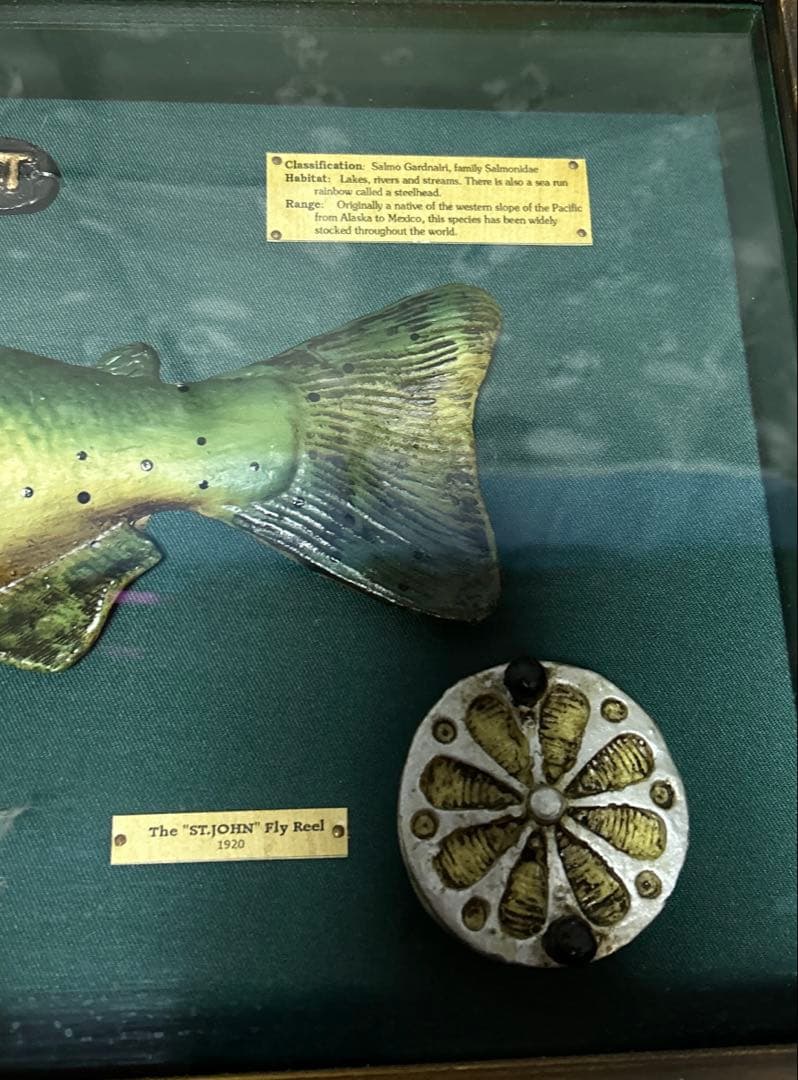 レトロ ニジマス 壁掛け インテリア 置物 魚 模型 レプリカ