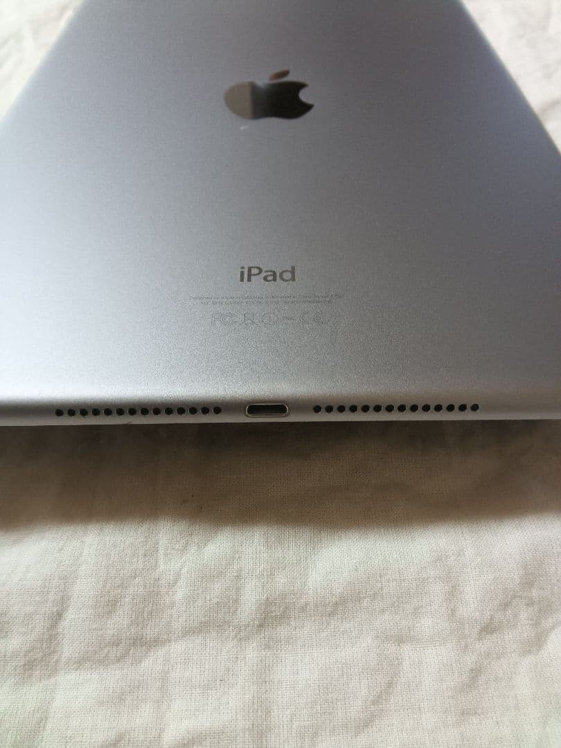 美品 iPad air 第2世代 バッテリー89%