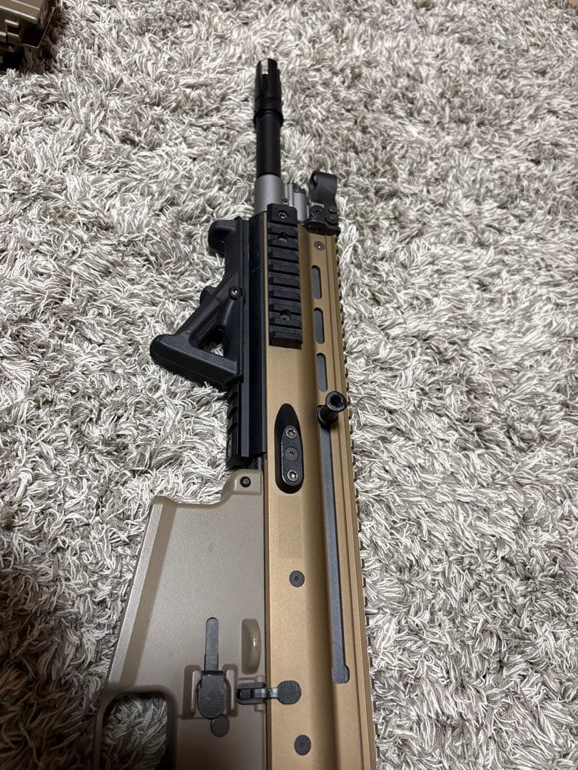 東京マルイ　次世代電動ガン　SCAR-H