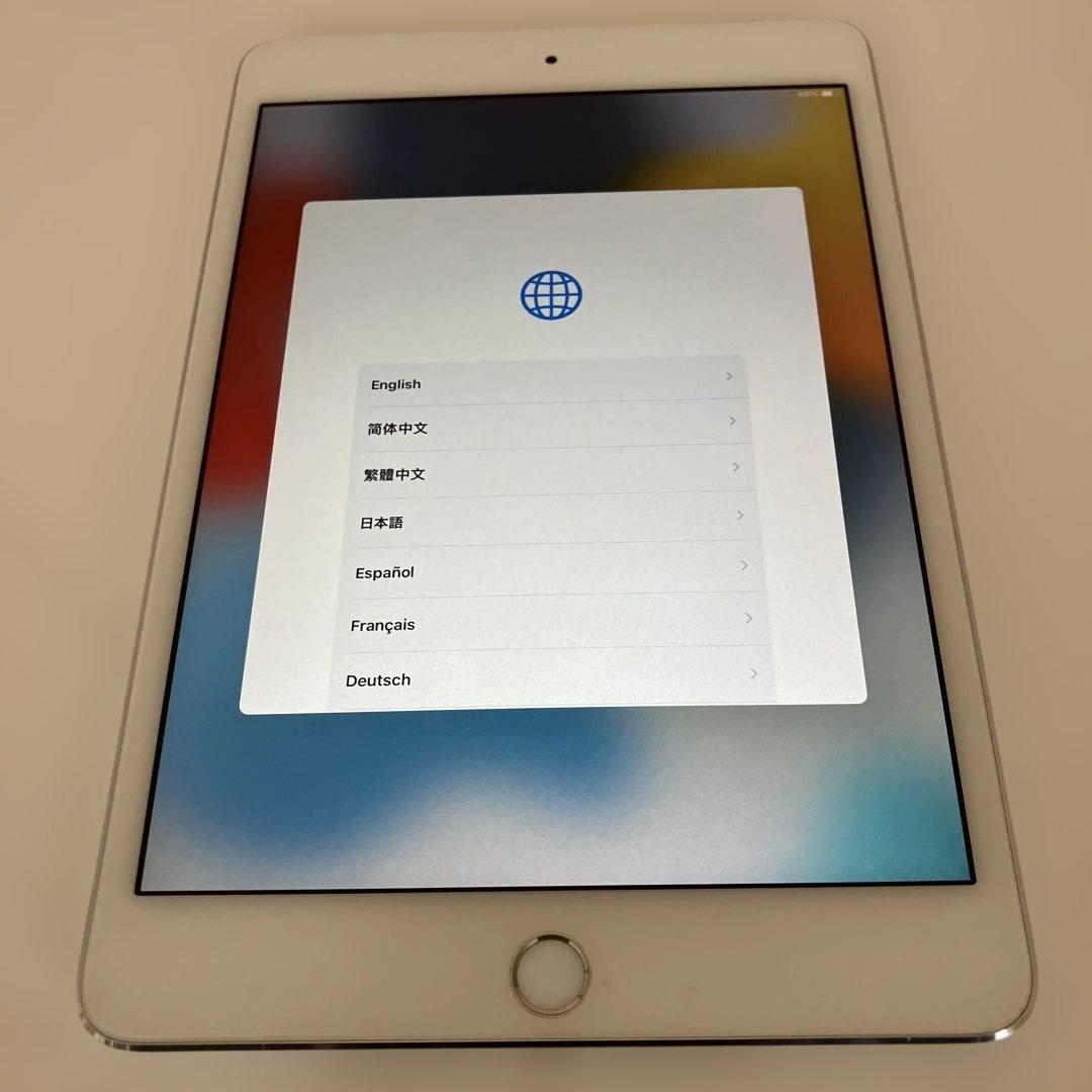 Apple iPad mini 第4世代　シルバー 本体