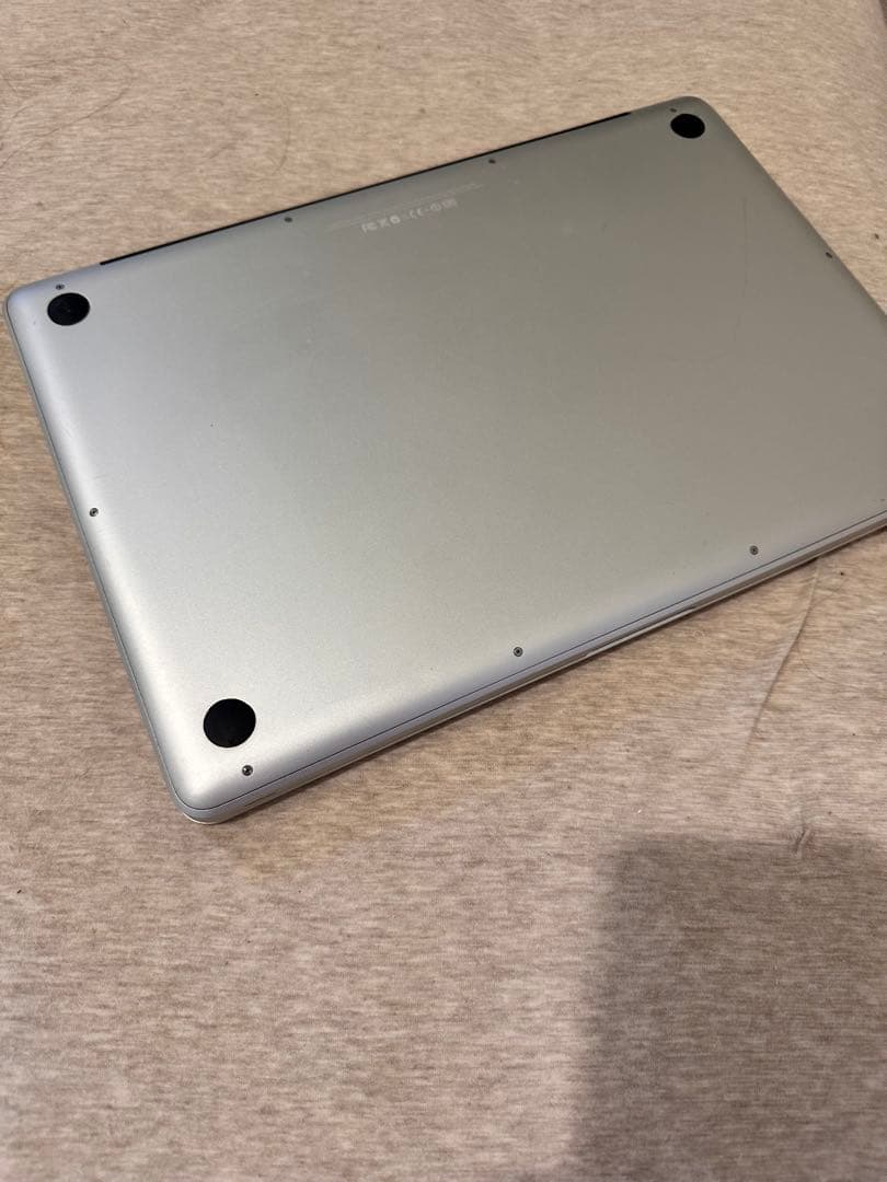 ジャンク品 Apple MacBook 15インチ シルバー