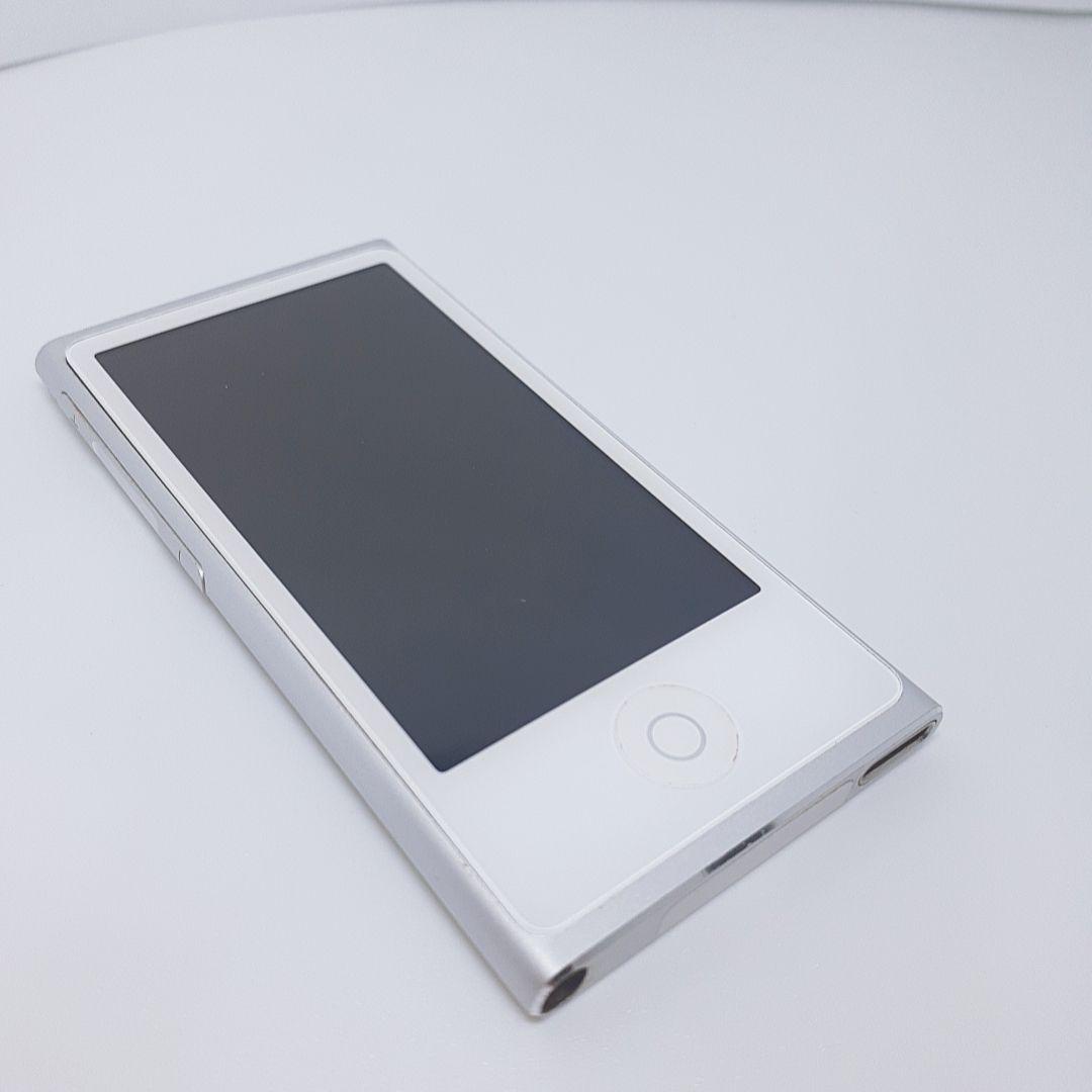 美品　動作品　Apple iPod nano (MD480J) 16GB シルバ