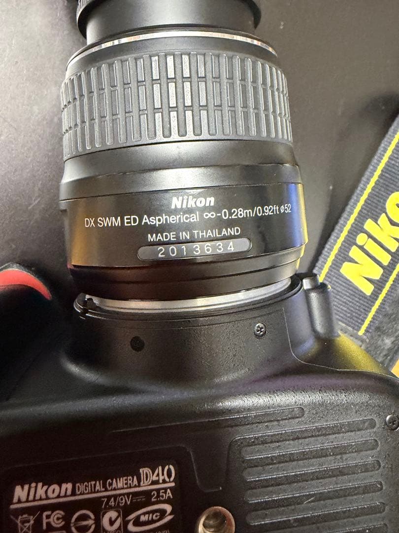 NikonD40デジタル一眼レフ 標準ズームレンズ/予備バッテリ/SD32GB付