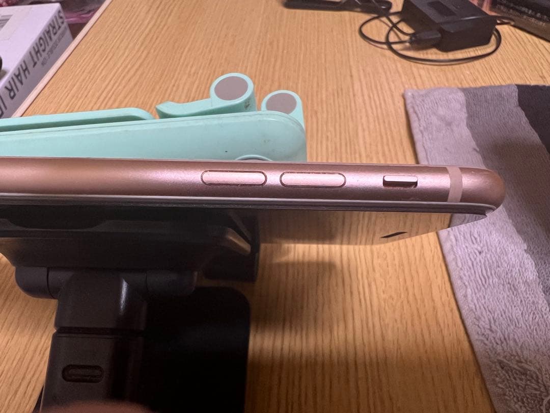 美品 iphone 8 Plus 256GB simフリー ゴールド系