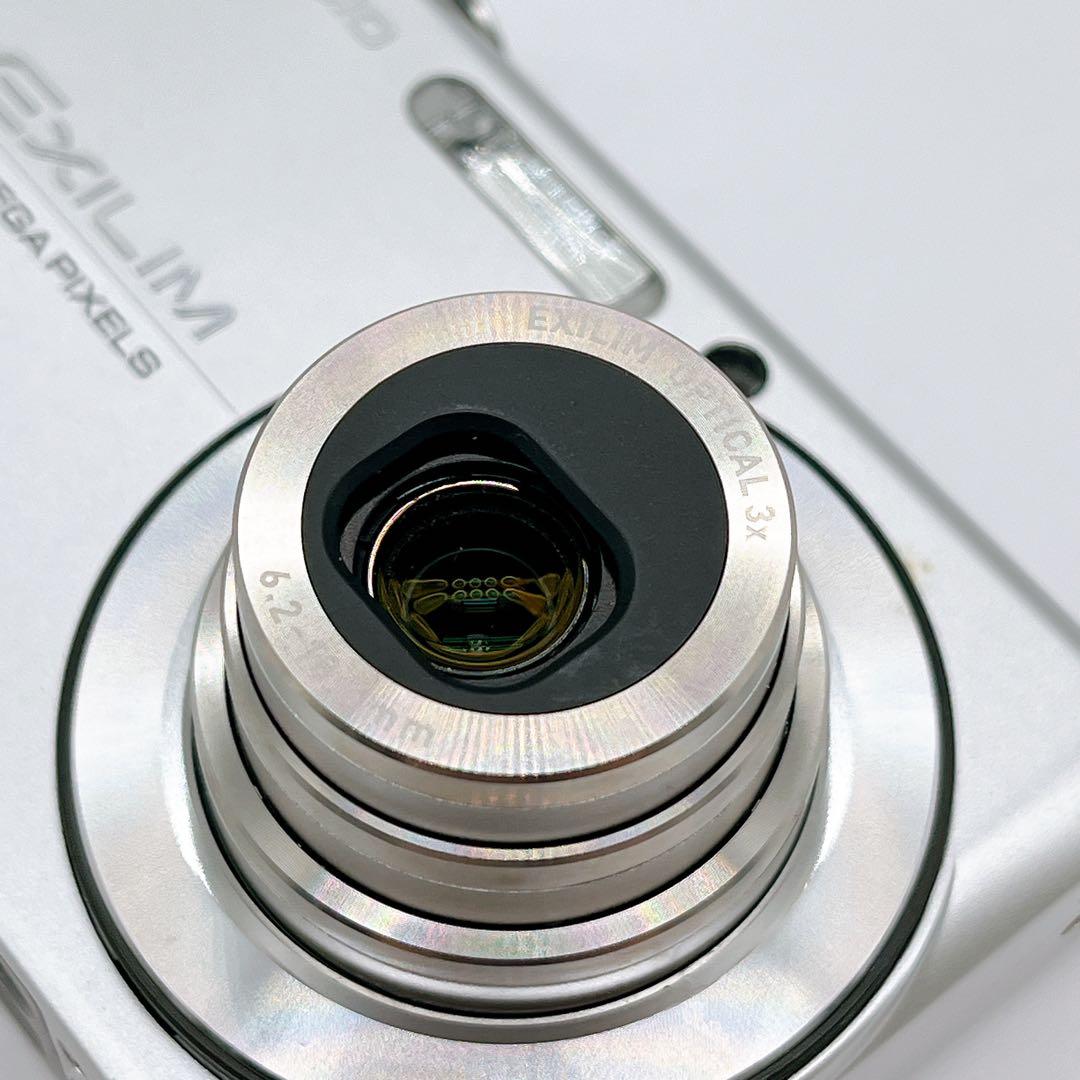 【美品】CASIO EXILM EX-Z700 オールド コンデジ 箱付き