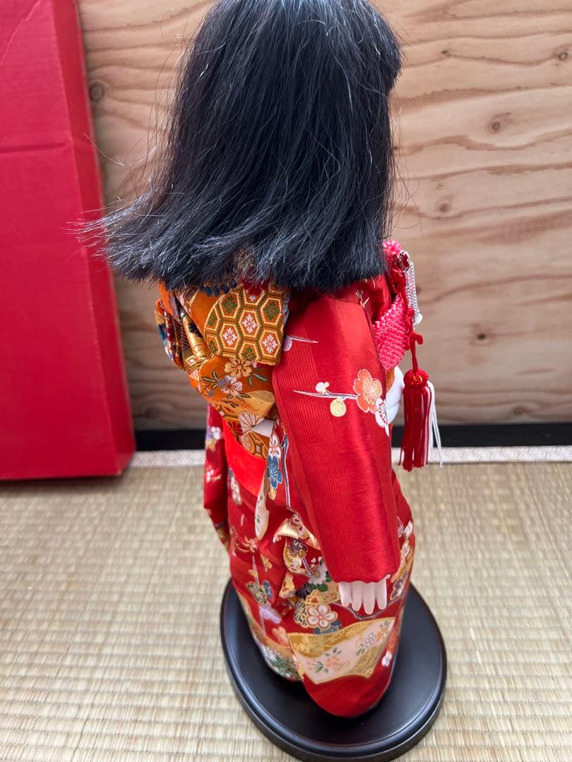 市松人形　吉徳大光　人間国宝 平山郷陽氏写し　赤い本絹　尺2 美品