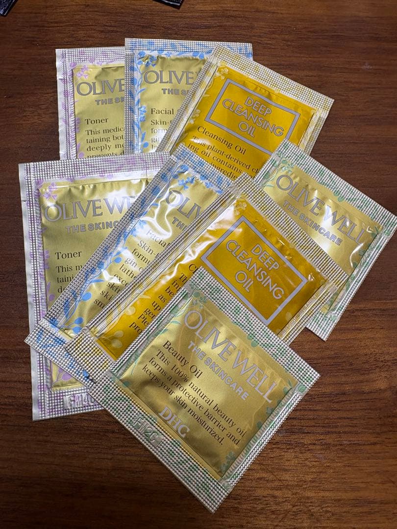 デパコスからプチプラまでコスメまとめ売り