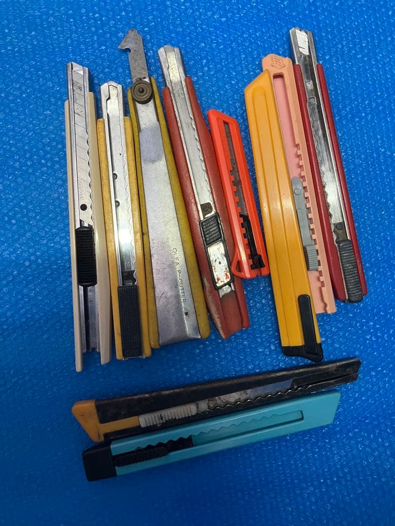 工具ボックスとタジマ.OLFA.NT他 カッターナイフまとめ売り