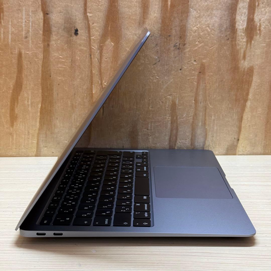 MacBook本体 Apple MacBook Air M1 16GB 256GB