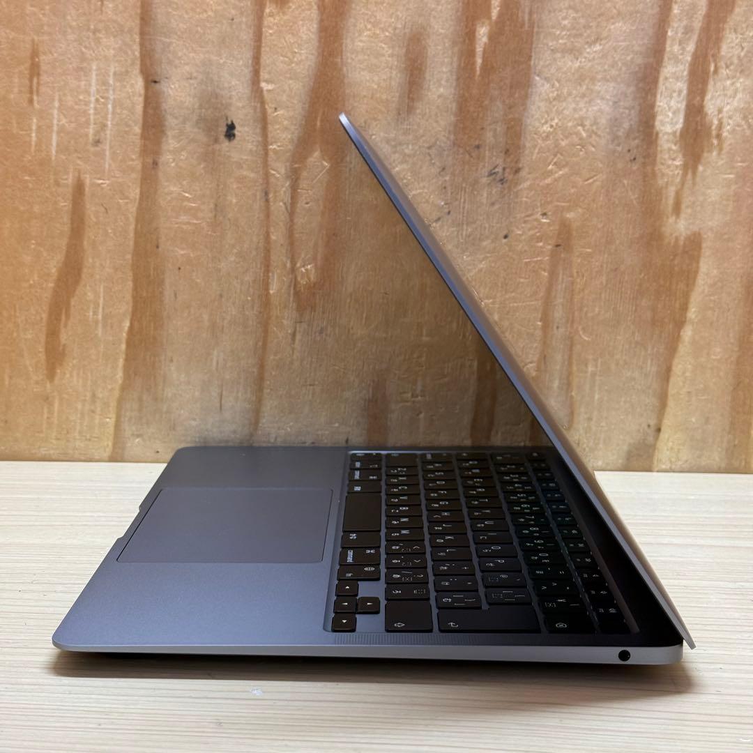 MacBook本体 Apple MacBook Air M1 16GB 256GB