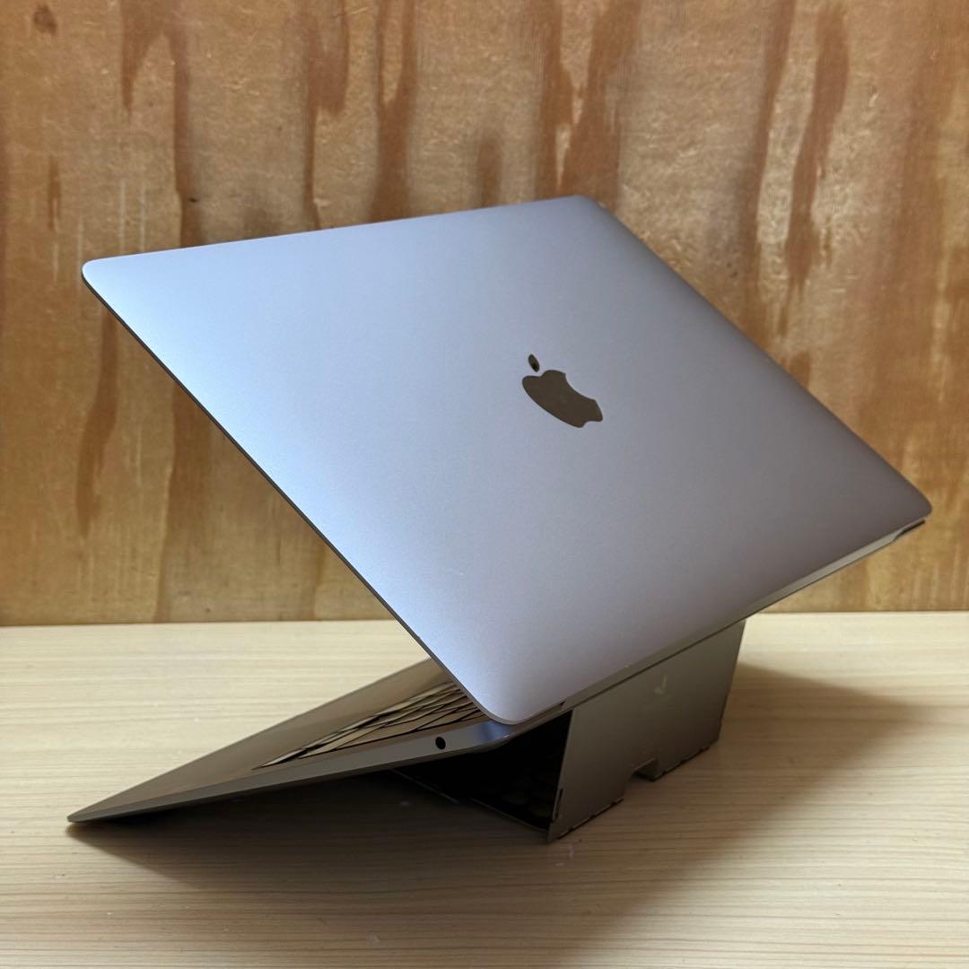 MacBook本体 Apple MacBook Air M1 16GB 256GB