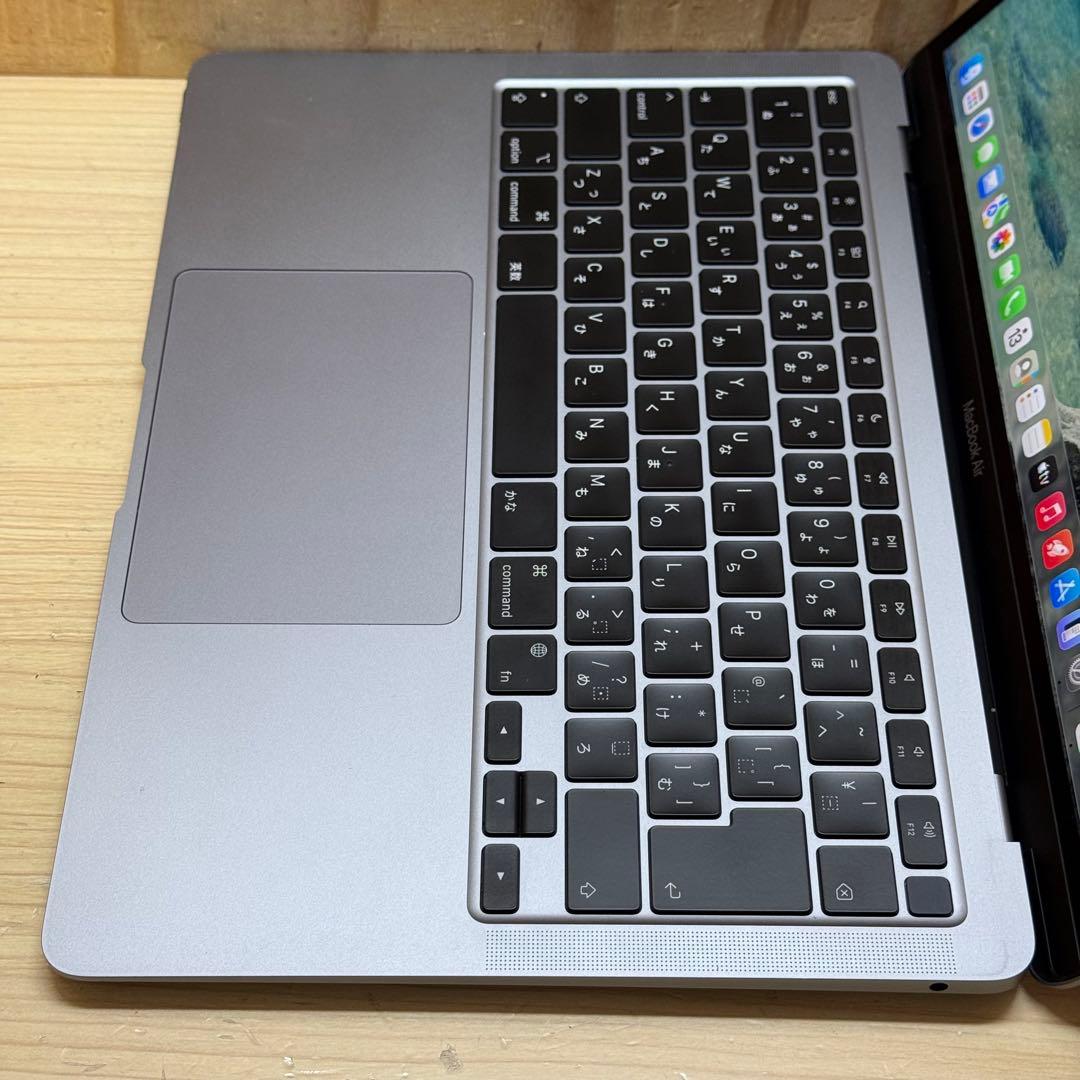 MacBook本体 Apple MacBook Air M1 16GB 256GB
