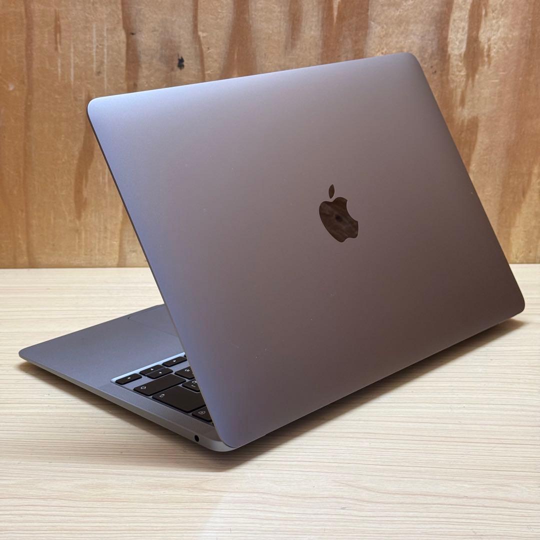 MacBook本体 Apple MacBook Air M1 16GB 256GB