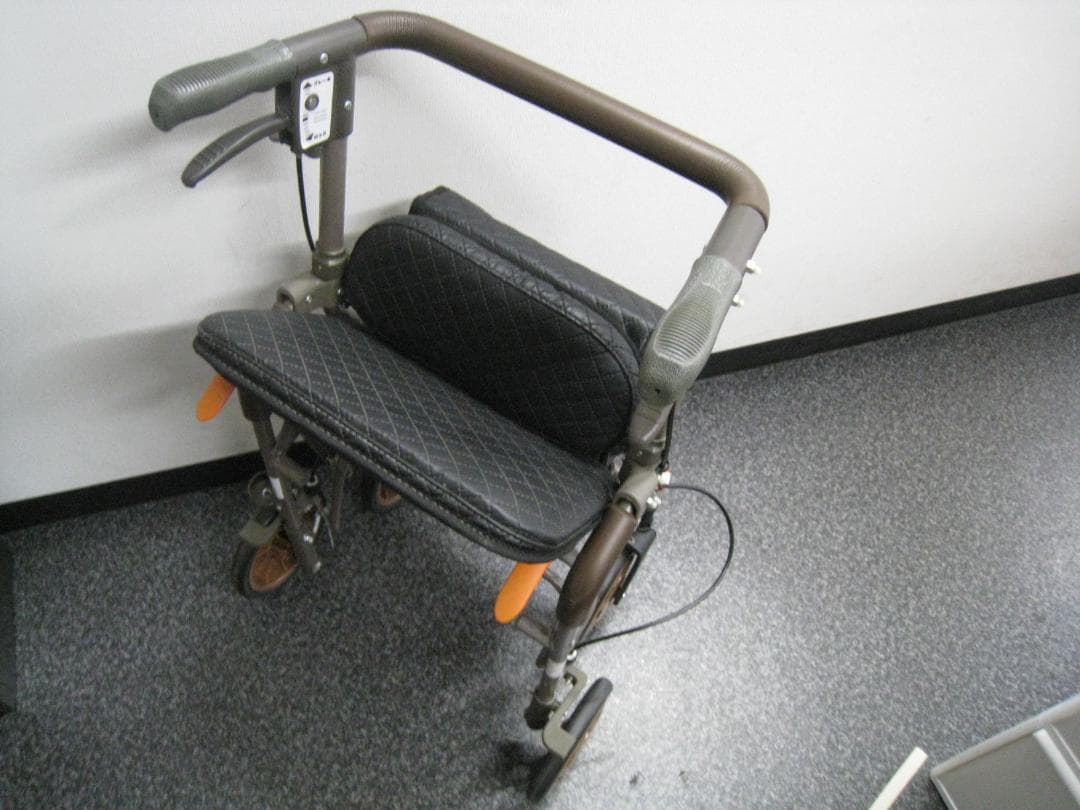 アイルリンク アイルウォークα 自動ブレーキ 歩行器 シルバーカー