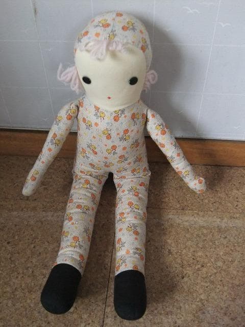 可愛い・抱っこしやすい・ねんねも一緒に・おすわりももたれるとします・人形作家作