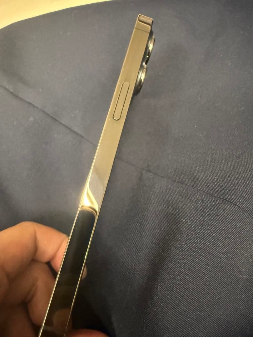 iPhone13pro 美品　解除済み　バッテリー83%