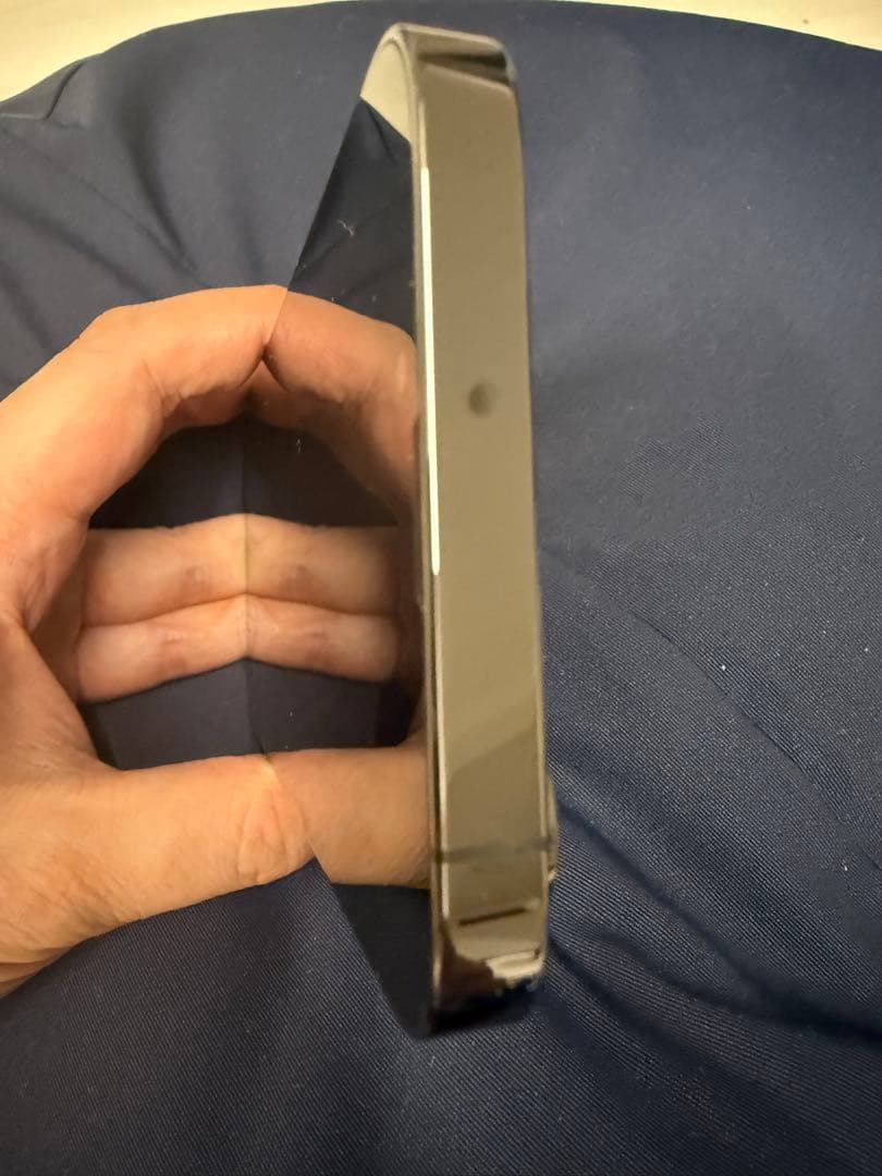 iPhone13pro 美品　解除済み　バッテリー83%