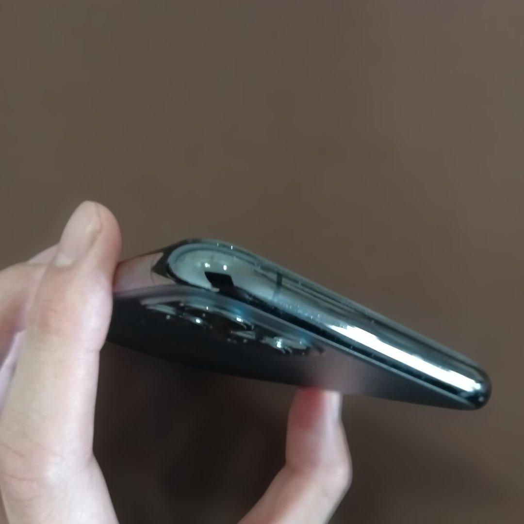 美品中古バッテリー84％iPhone11PROアイフォンイレブンプロ64GB本体