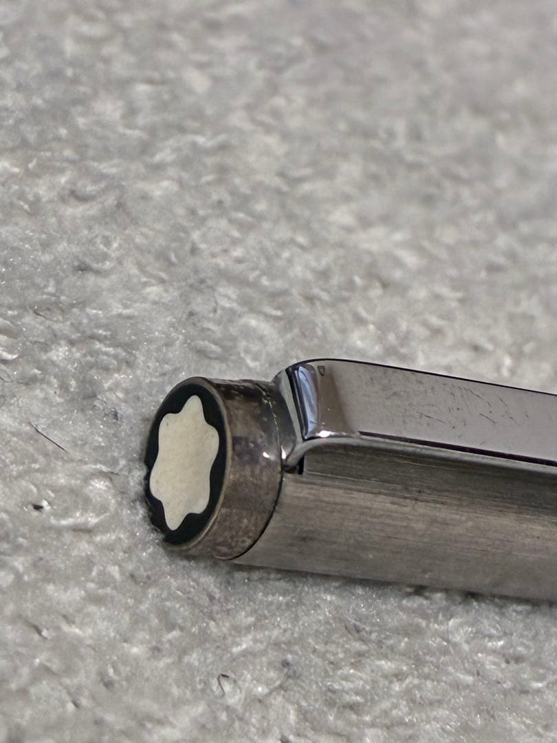 ◾️ MONT BLANC モンブラン◾️2色ボールペン◾️ツイスト式◾️シルバー◾️