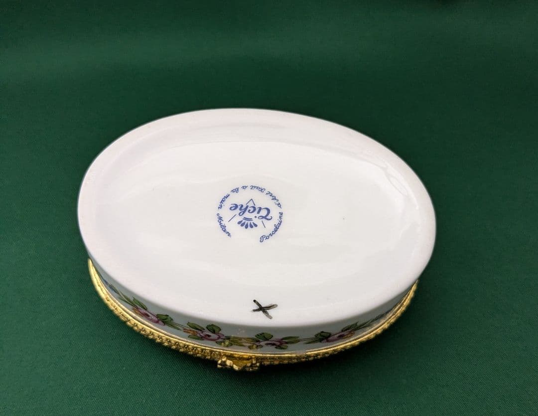 Limoges 花柄ボックス 陶磁器