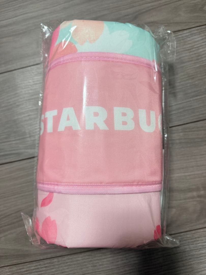 スターバックス　アウトドアグッズ