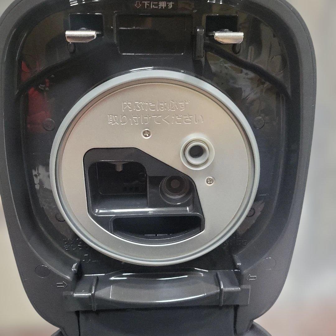 ZOJIRUSHI　象印　圧力IH炊飯器 NW-UT07