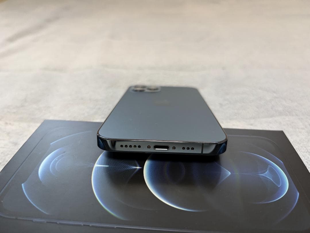 iPhone12PRO 256GB　動作確認済　中古美品！